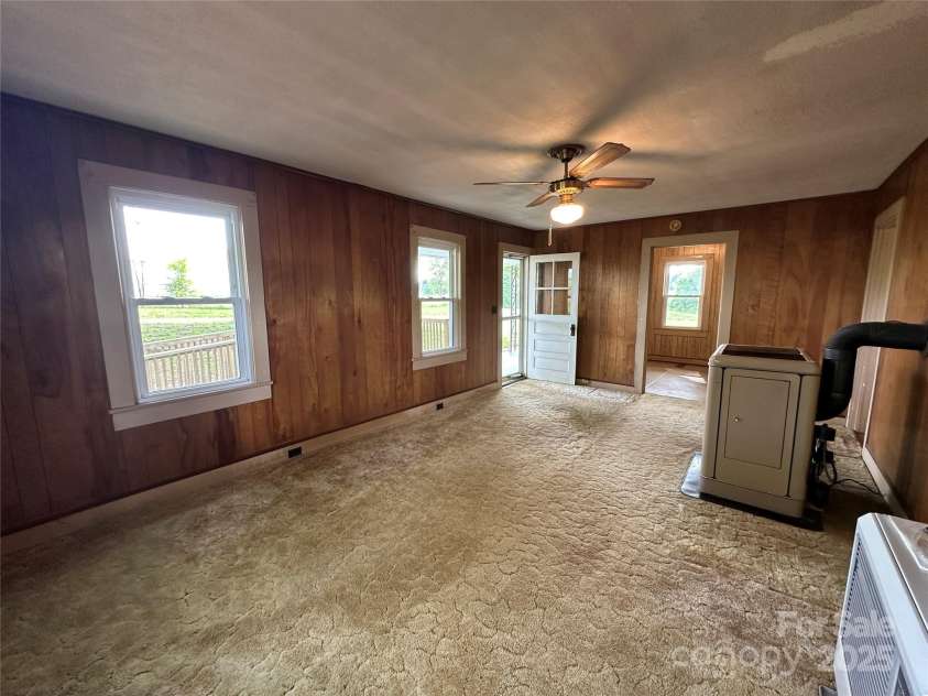 135 Hendren Lane, Hiddenite, NC 28636.  MLS# CAR4250014, YatesRealty ID 13383. 