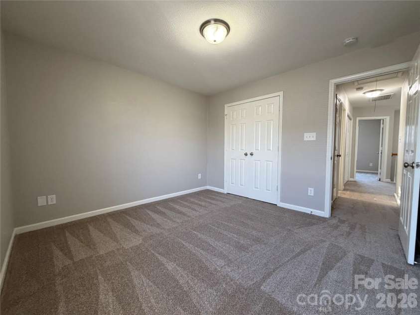 6014 Fiddleleaf Court, Charlotte, NC 28215.  MLS# CAR4365348, YatesRealty ID 13383. 