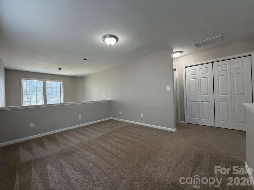 6014 Fiddleleaf Court, Charlotte, NC 28215.  MLS# CAR4365348, YatesRealty ID 13383. 