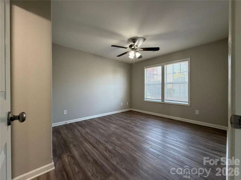 6014 Fiddleleaf Court, Charlotte, NC 28215.  MLS# CAR4365348, YatesRealty ID 13383. 