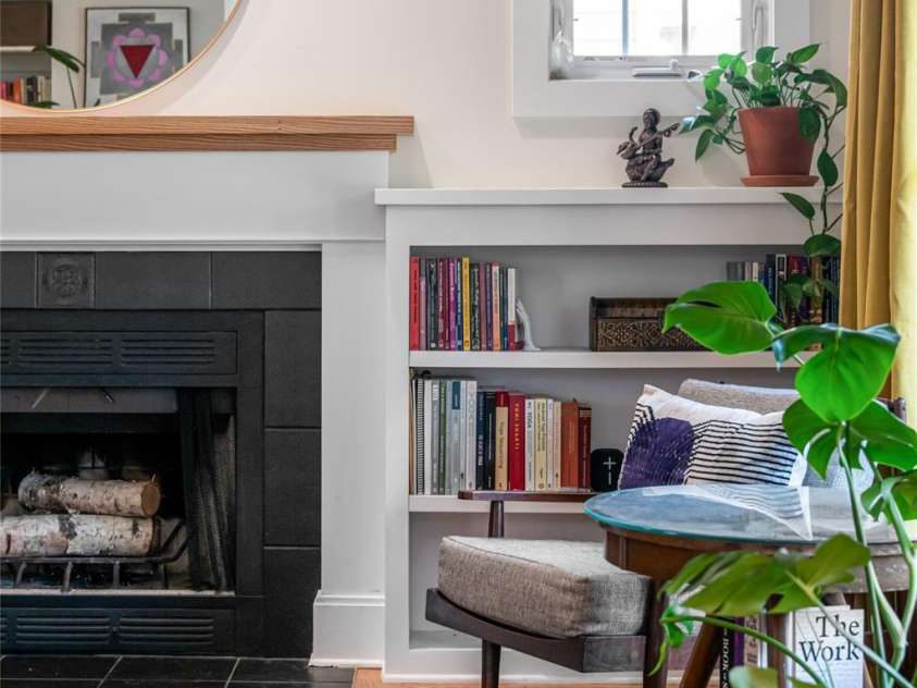 25 Lamar Avenue, Asheville, NC 28803.  MLS# CAR4369614, YatesRealty ID 13384. 