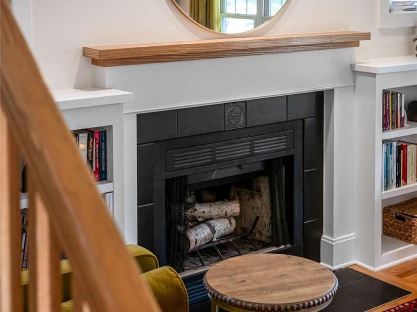 25 Lamar Avenue, Asheville, NC 28803.  MLS# CAR4369614, YatesRealty ID 13384. 