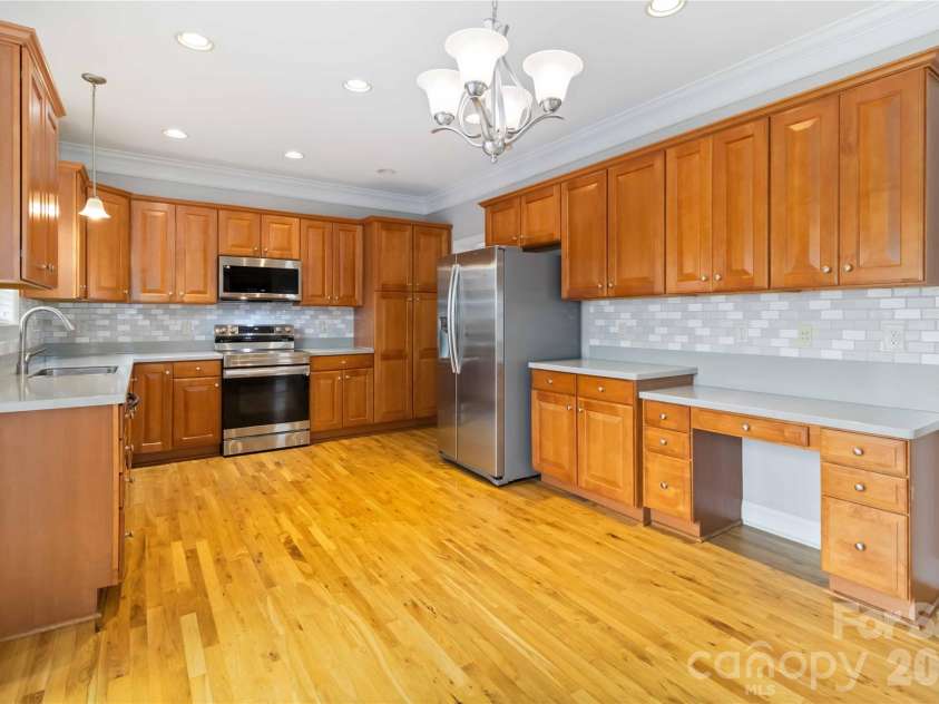 3908 Hazel Downe Way, Rock Hill, SC 29732.  MLS# CAR4356974, YatesRealty ID 13385. Kitchen
