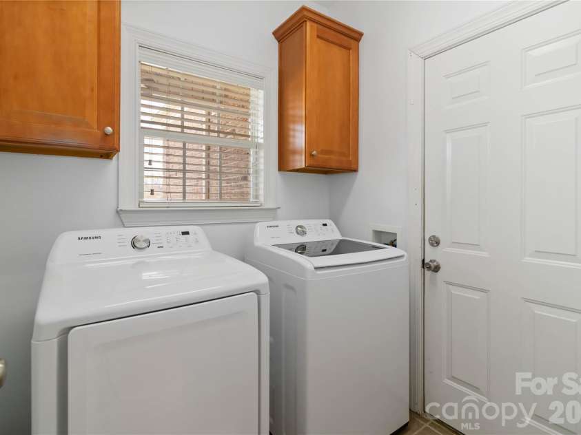 3908 Hazel Downe Way, Rock Hill, SC 29732.  MLS# CAR4356974, YatesRealty ID 13385. Laundry Room