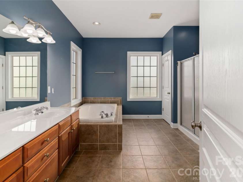 3908 Hazel Downe Way, Rock Hill, SC 29732.  MLS# CAR4356974, YatesRealty ID 13385. Primary Bathroom