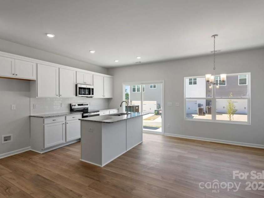 2720 Lehigh Road, Charlotte, NC 28208.  MLS# CAR4257322, YatesRealty ID 13386. 