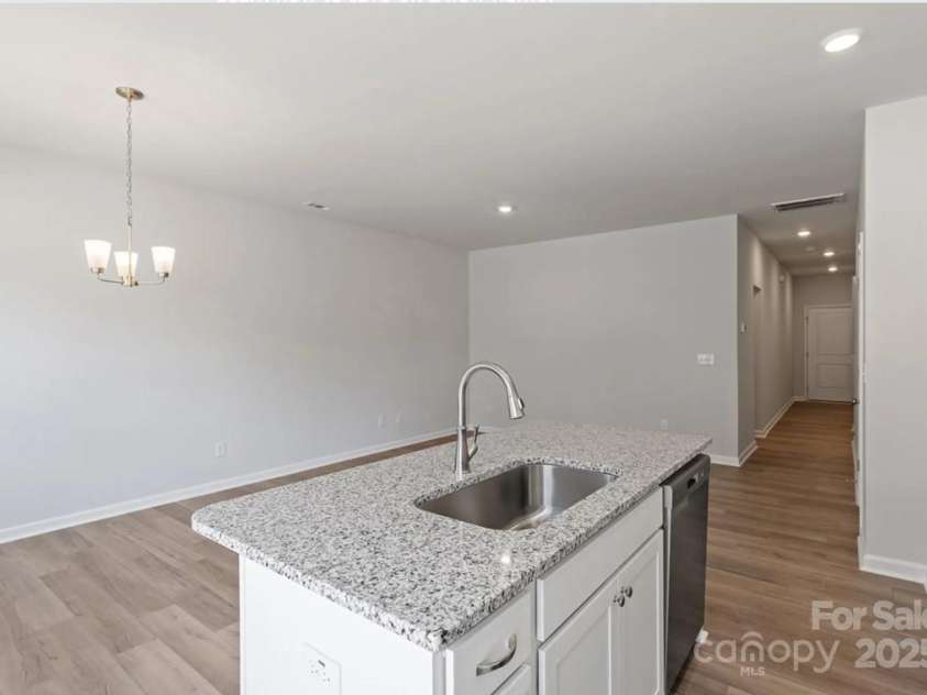 2720 Lehigh Road, Charlotte, NC 28208.  MLS# CAR4257322, YatesRealty ID 13386. 
