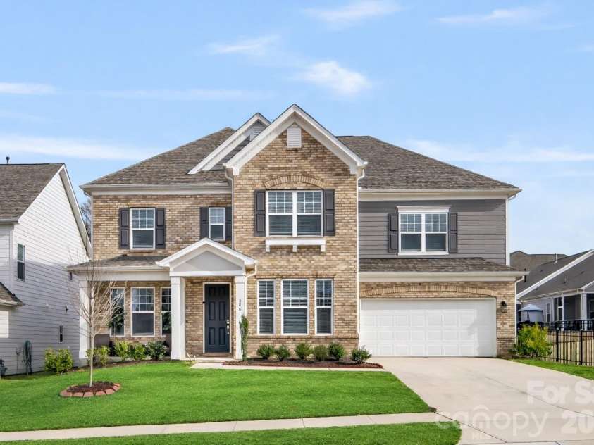 346 Waterlynn Road, Mooresville, NC 28117.  MLS# CAR4398070, YatesRealty ID 13387. Digital modified