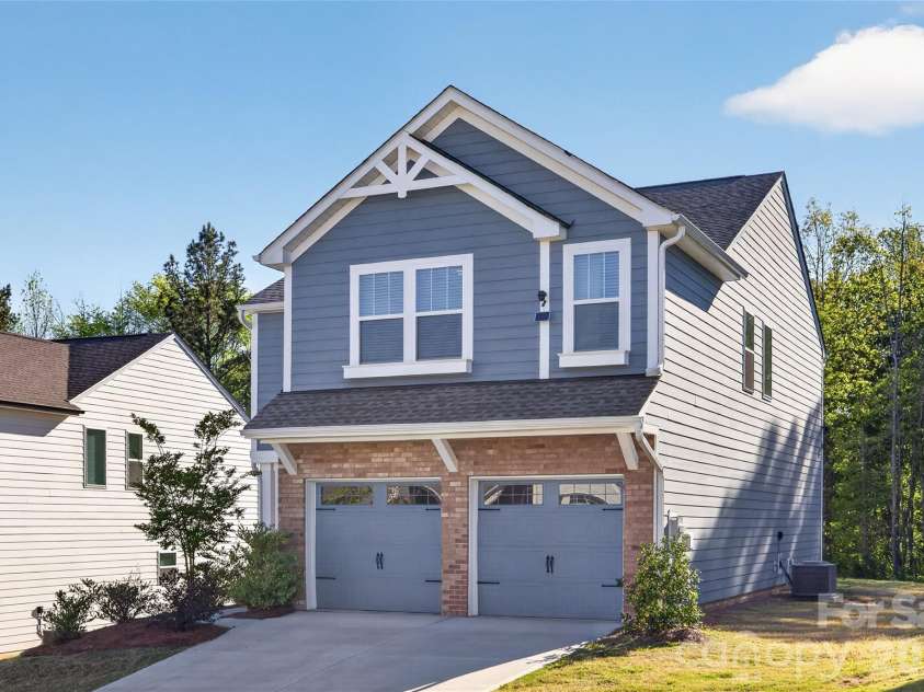 800 Scotch Meadows Loop, Monroe, NC 28110.  MLS# CAR4368373, YatesRealty ID 13388. 