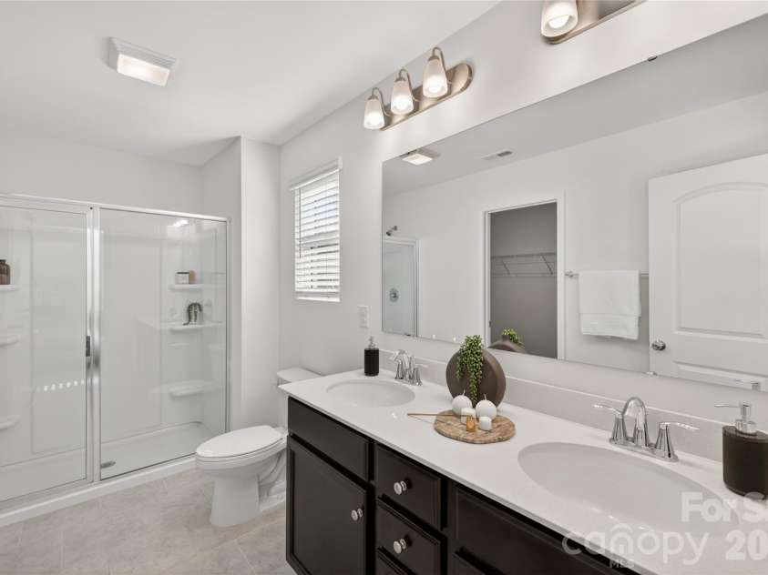 800 Scotch Meadows Loop, Monroe, NC 28110.  MLS# CAR4368373, YatesRealty ID 13388. 