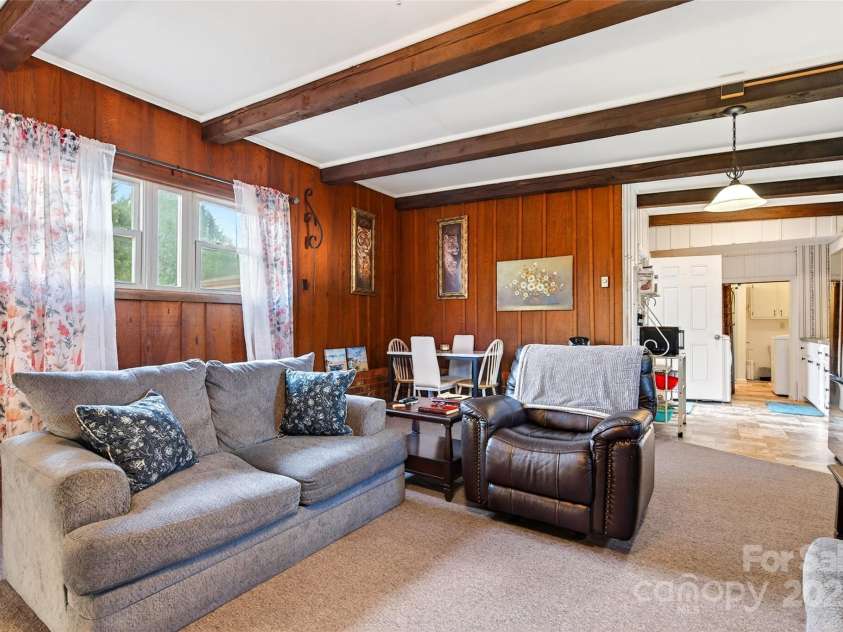 60 Greenwood Drive, Marion, NC 28752.  MLS# CAR4328988, YatesRealty ID 1339. 