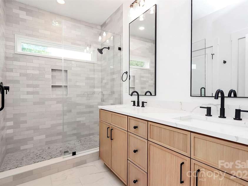 1011 Sandy Court, Gastonia, NC 28056.  MLS# CAR4270350, YatesRealty ID 13391. 