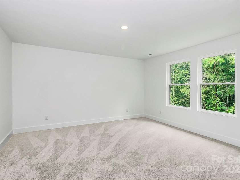 1011 Sandy Court, Gastonia, NC 28056.  MLS# CAR4270350, YatesRealty ID 13391. 