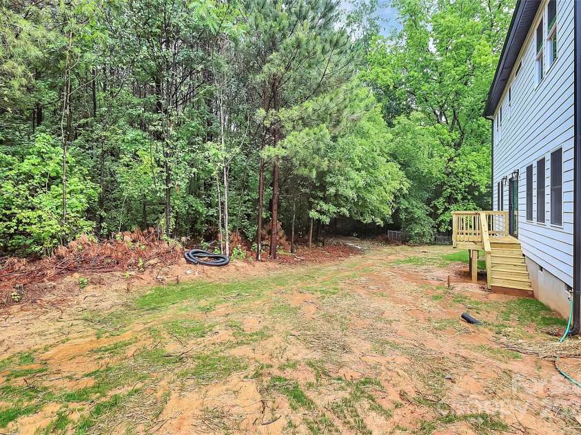 1011 Sandy Court, Gastonia, NC 28056.  MLS# CAR4270350, YatesRealty ID 13391. 