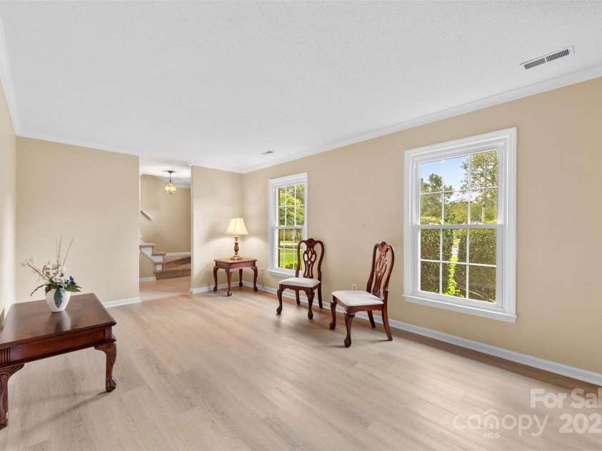 3710 Gardner Park Drive, Gastonia, NC 28054.  MLS# CAR4301597, YatesRealty ID 13391. 