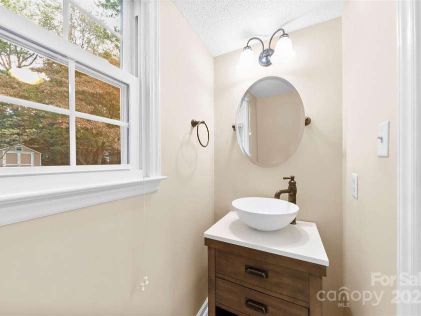 3710 Gardner Park Drive, Gastonia, NC 28054.  MLS# CAR4301597, YatesRealty ID 13391. 