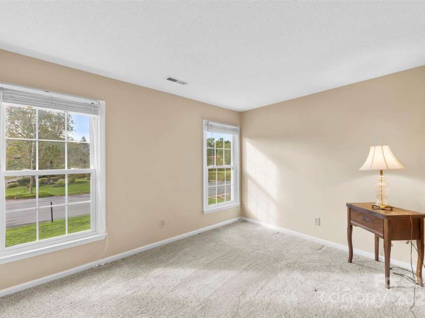 3710 Gardner Park Drive, Gastonia, NC 28054.  MLS# CAR4301597, YatesRealty ID 13391. 