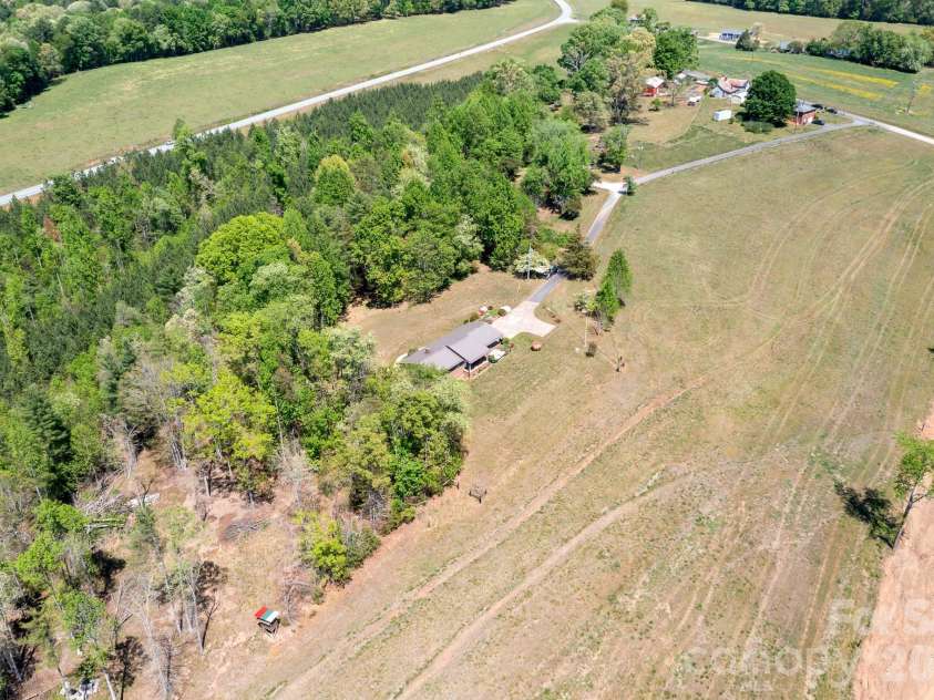 5343 Cannon Drive, Granite Falls, NC 28630.  MLS# CAR4366225, YatesRealty ID 13393. 