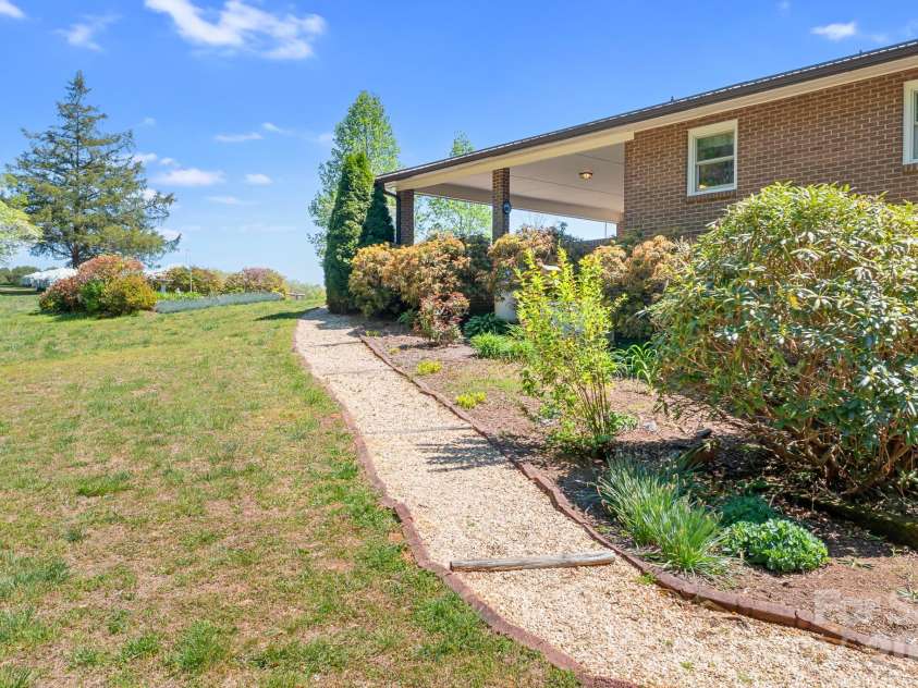 5343 Cannon Drive, Granite Falls, NC 28630.  MLS# CAR4366225, YatesRealty ID 13393. 