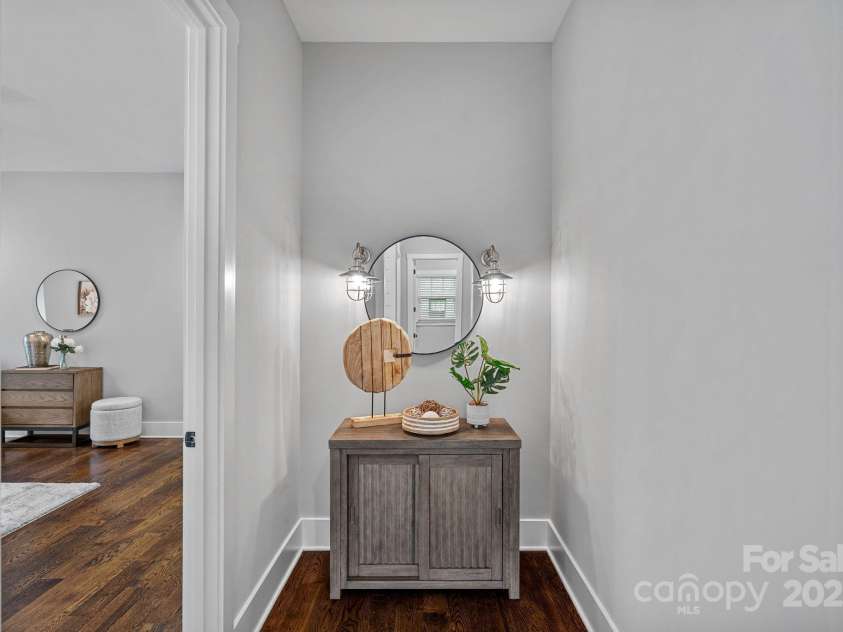 911 Naples Drive, Davidson, NC 28036.  MLS# CAR4245837, YatesRealty ID 13393. 