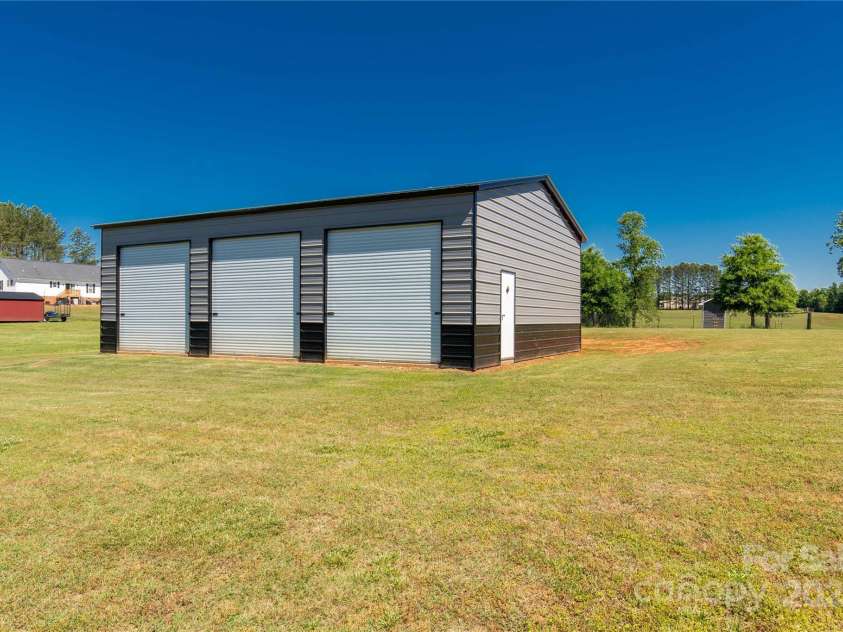 1560 Springlake Road, York, SC 29745.  MLS# CAR4255392, YatesRealty ID 13395. 