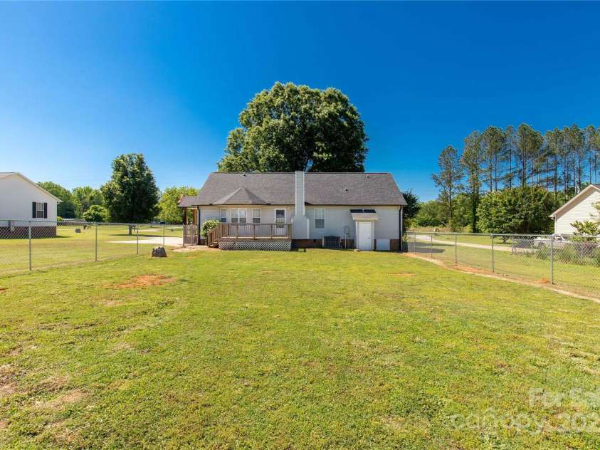 1560 Springlake Road, York, SC 29745.  MLS# CAR4255392, YatesRealty ID 13395. 
