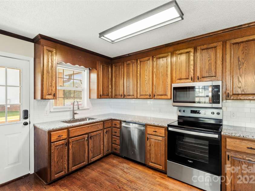 1560 Springlake Road, York, SC 29745.  MLS# CAR4255392, YatesRealty ID 13395. 