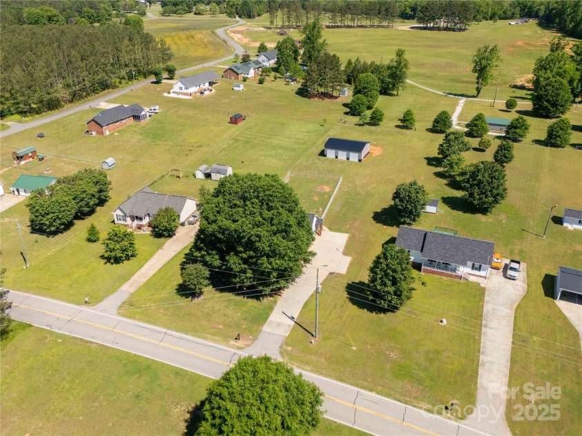 1560 Springlake Road, York, SC 29745.  MLS# CAR4255392, YatesRealty ID 13395. 