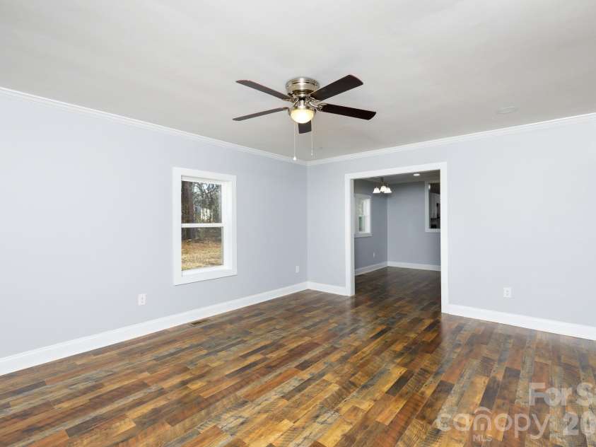 22 Center Street, York, SC 29745.  MLS# CAR4344752, YatesRealty ID 13397. 