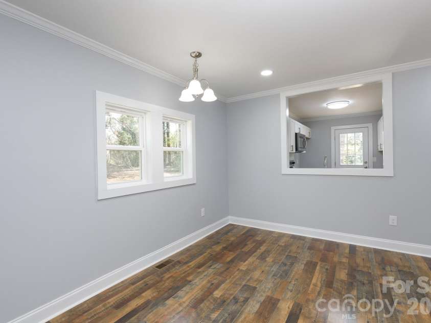 22 Center Street, York, SC 29745.  MLS# CAR4344752, YatesRealty ID 13397. 