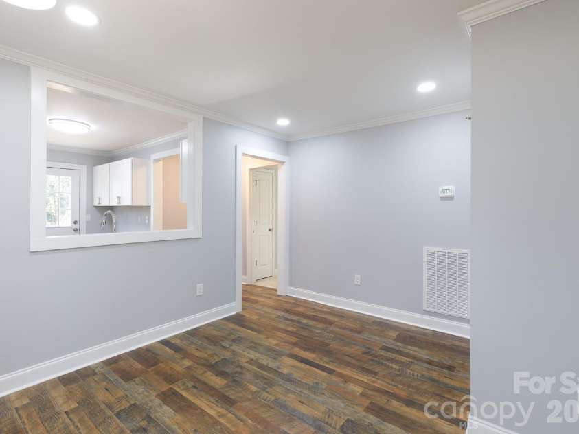 22 Center Street, York, SC 29745.  MLS# CAR4344752, YatesRealty ID 13397. 