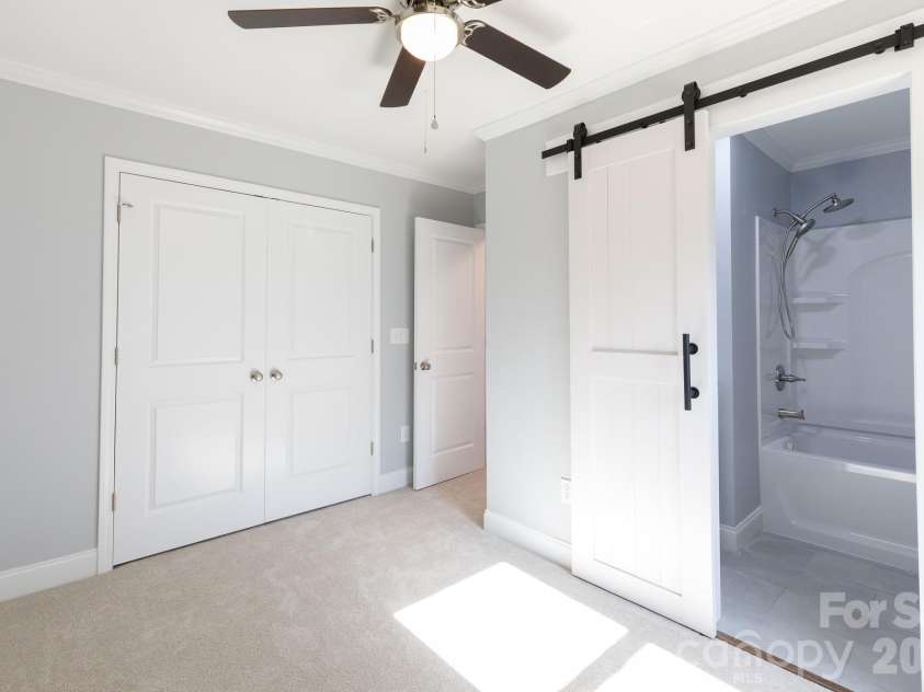 22 Center Street, York, SC 29745.  MLS# CAR4344752, YatesRealty ID 13397. 
