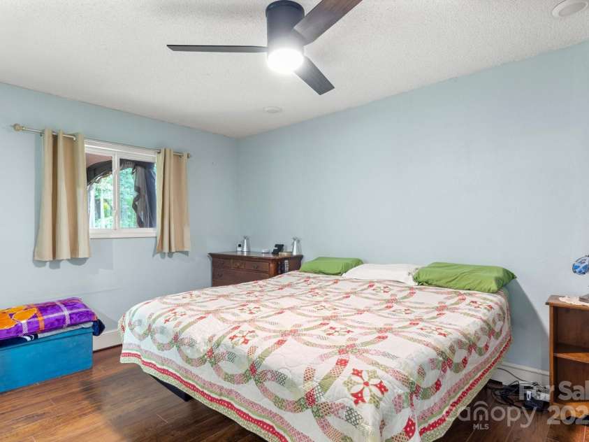 814 Columbia Drive, Chester, SC 29706.  MLS# CAR4248454, YatesRealty ID 13397. 