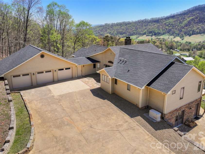151 Kerr Road, Leicester, NC 28748.  MLS# CAR4364395, YatesRealty ID 13398. 
