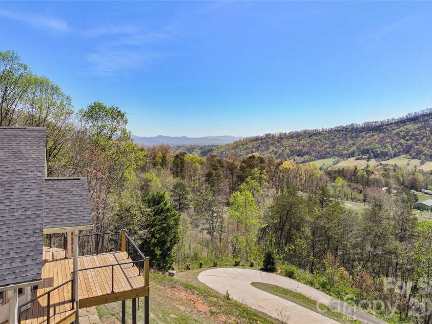 151 Kerr Road, Leicester, NC 28748.  MLS# CAR4364395, YatesRealty ID 13398. 