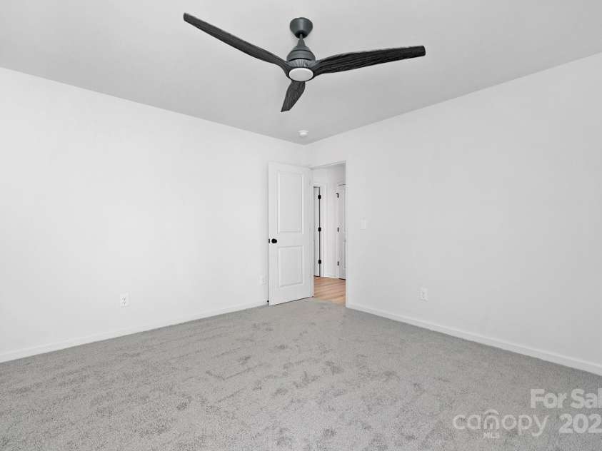 429 Huntersville Concord Road, Huntersville, NC 28078.  MLS# CAR4302299, YatesRealty ID 1340. Representation