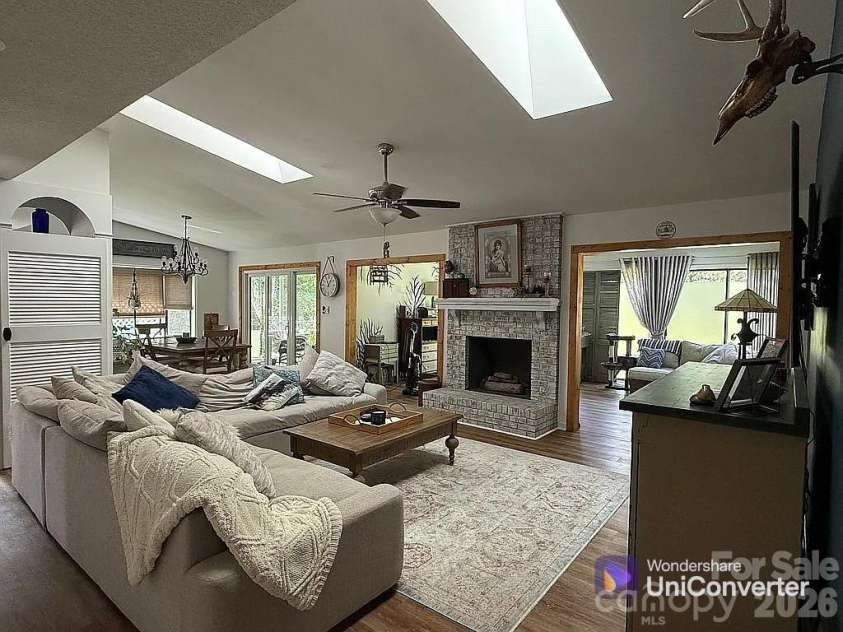 5802 Jolly Roger Court, New Bern, NC 28560.  MLS# CAR4351761, YatesRealty ID 13400. 