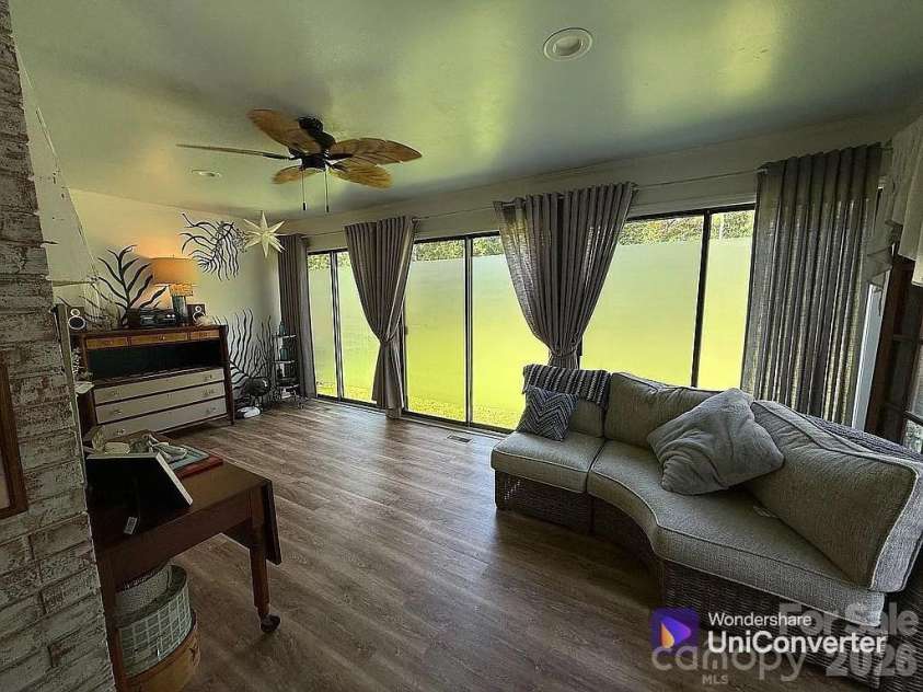 5802 Jolly Roger Court, New Bern, NC 28560.  MLS# CAR4351761, YatesRealty ID 13400. 