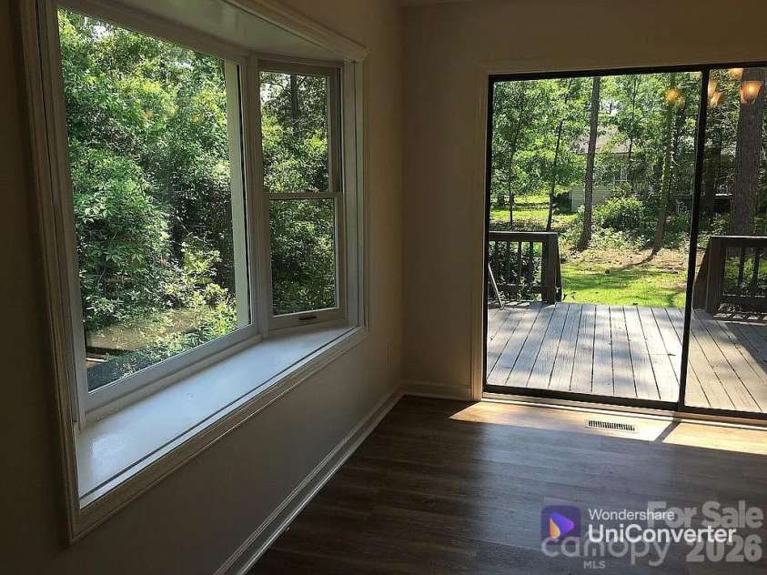 5802 Jolly Roger Court, New Bern, NC 28560.  MLS# CAR4351761, YatesRealty ID 13400. 