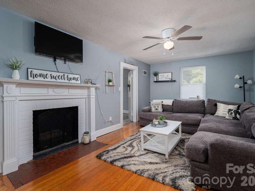 1506 28th Street, Newton, NC 28658.  MLS# CAR4366431, YatesRealty ID 13401. 