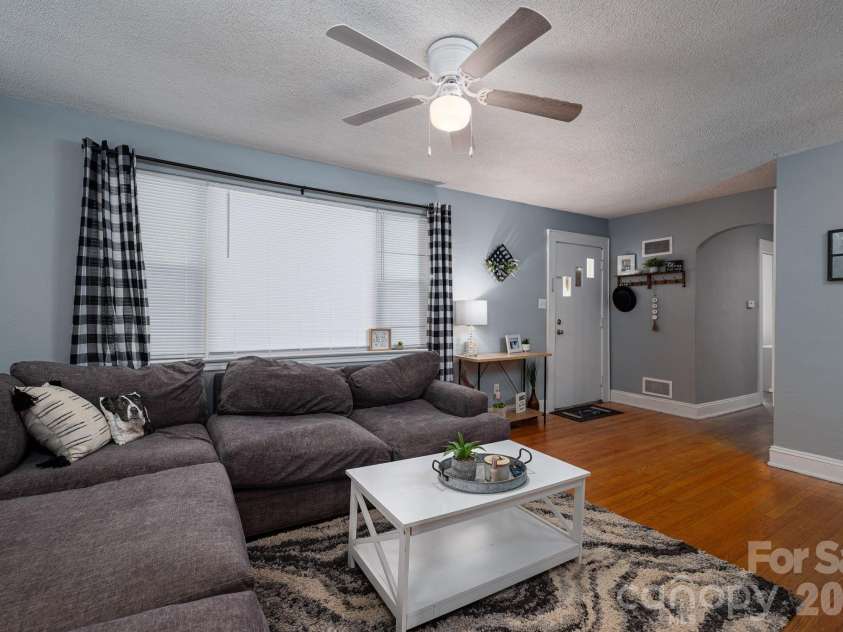 1506 28th Street, Newton, NC 28658.  MLS# CAR4366431, YatesRealty ID 13401. 
