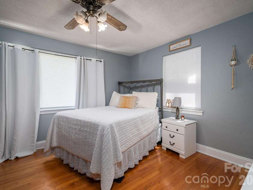 1506 28th Street, Newton, NC 28658.  MLS# CAR4366431, YatesRealty ID 13401. 