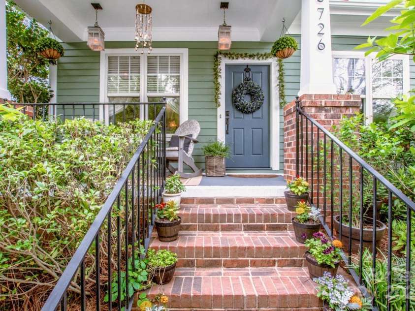 6726 Park Meadows Place, Huntersville, NC 28078.  MLS# CAR4247082, YatesRealty ID 13401. 