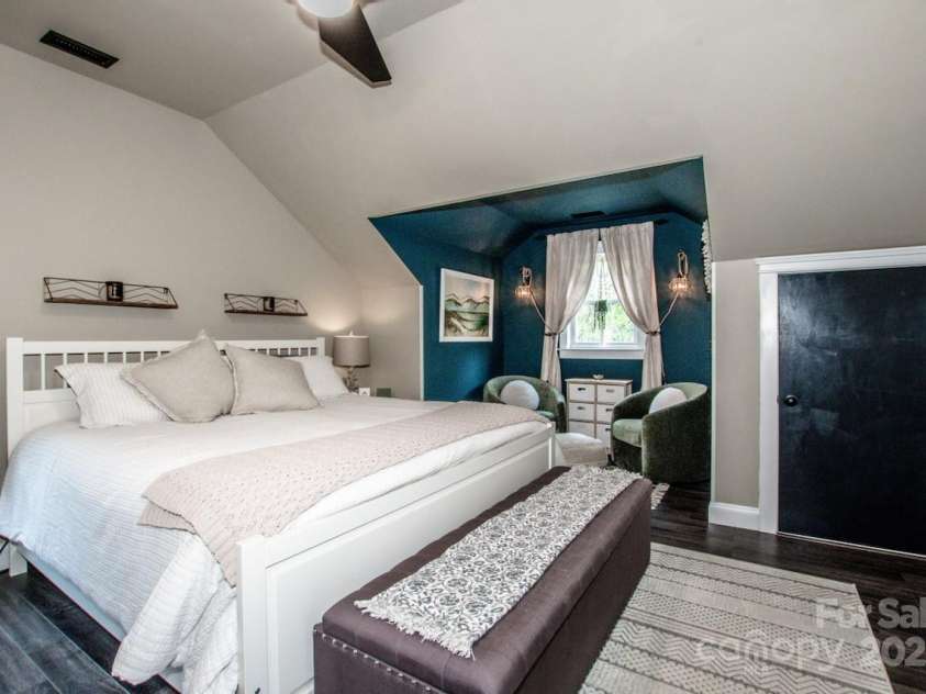 6726 Park Meadows Place, Huntersville, NC 28078.  MLS# CAR4247082, YatesRealty ID 13401. 