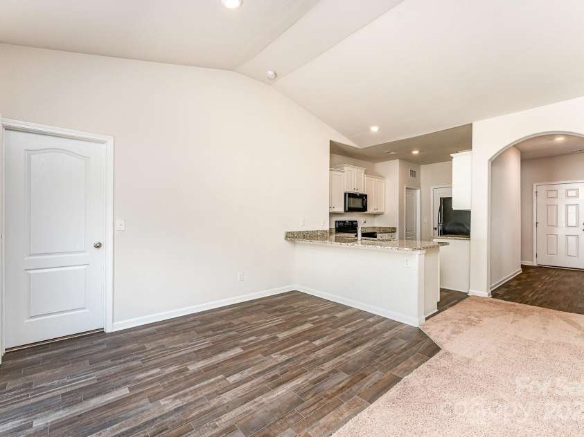 8316 Highgate Drive, Charlotte, NC 28215.  MLS# CAR4254654, YatesRealty ID 13402. 