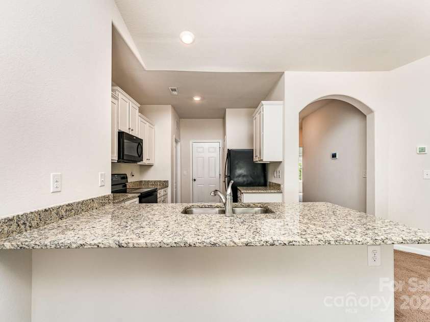 8316 Highgate Drive, Charlotte, NC 28215.  MLS# CAR4254654, YatesRealty ID 13402. 