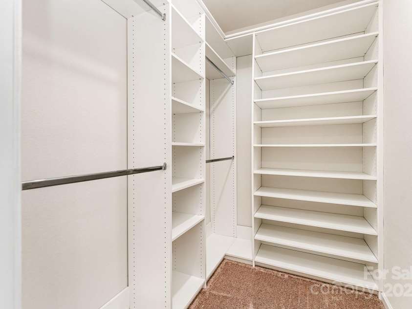 8316 Highgate Drive, Charlotte, NC 28215.  MLS# CAR4254654, YatesRealty ID 13402. 