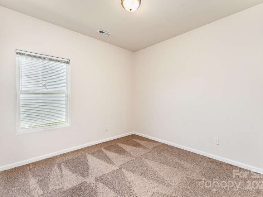 8316 Highgate Drive, Charlotte, NC 28215.  MLS# CAR4254654, YatesRealty ID 13402. 