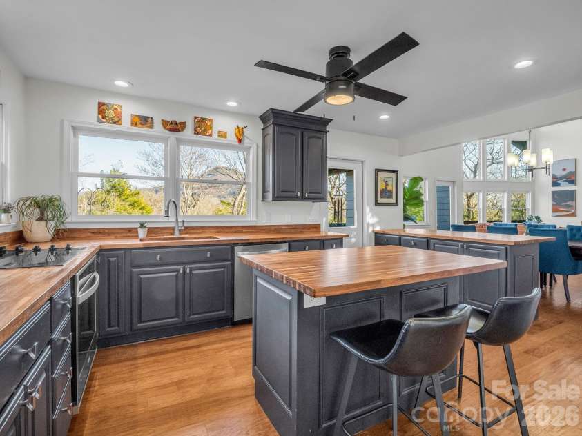 158 Rock Spring Lane, Lake Lure, NC 28746.  MLS# CAR4330630, YatesRealty ID 13404. 