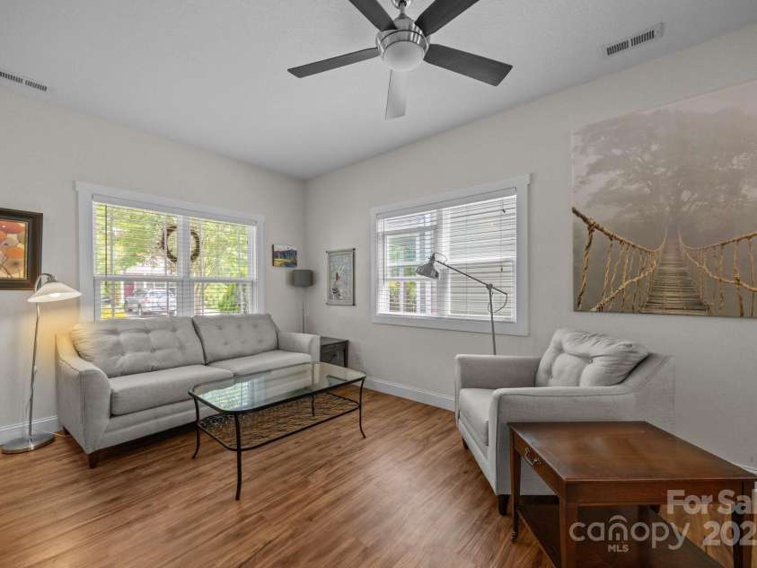 25 Mill Creek Loop, Asheville, NC 28806.  MLS# CAR4257997, YatesRealty ID 13404. 